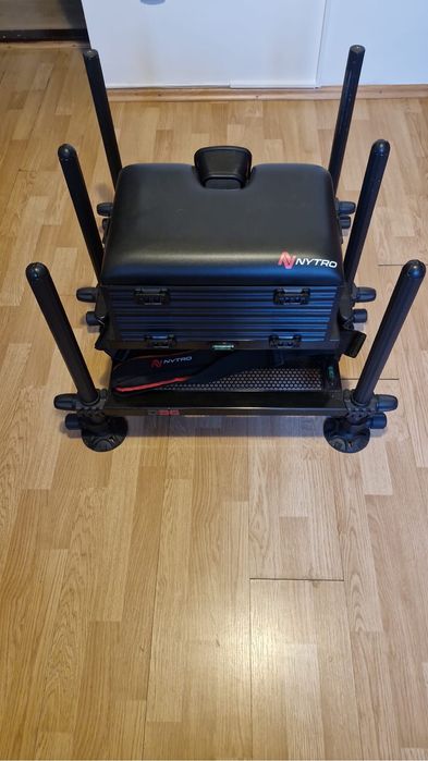 De vanzare scaun modular Nytro cu accesorii