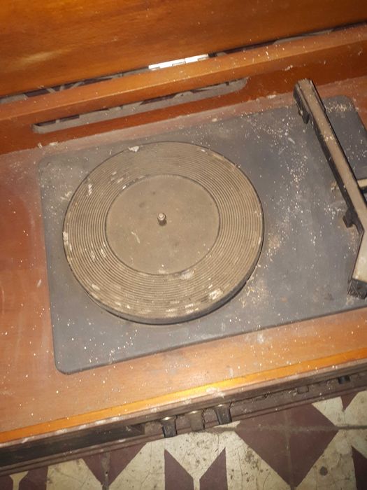 Radio vechi cu picap pacific acord