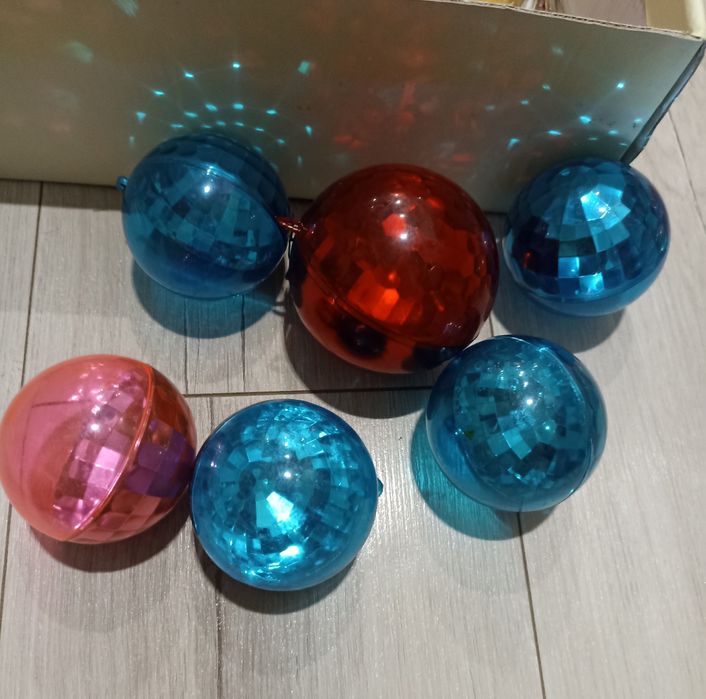 Ёлочные игрушки, огурцы