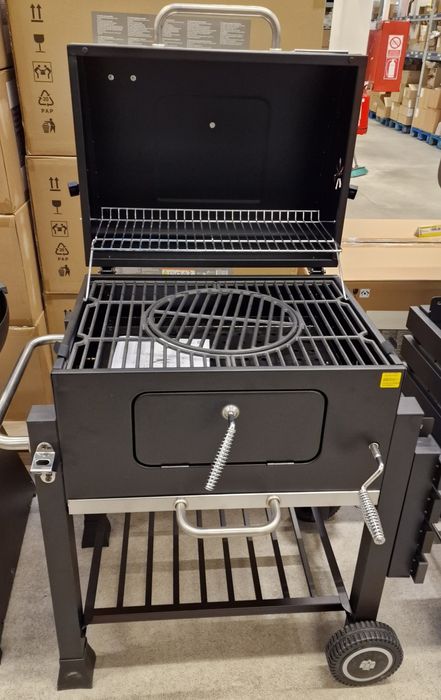 Grătar profesional pe lemne cu afumătumatoare