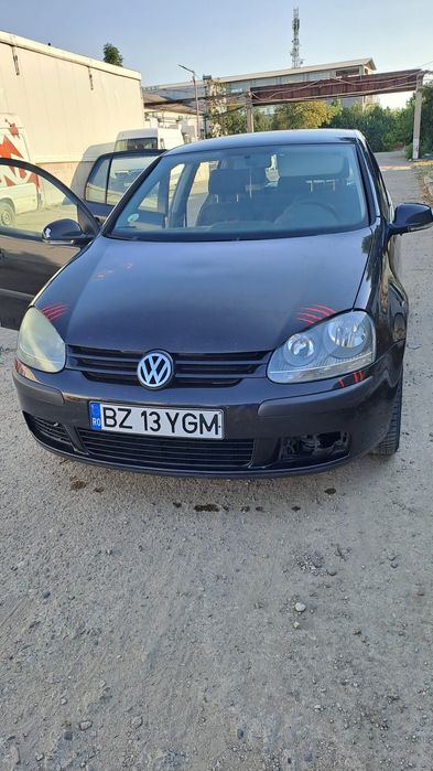 Golf 5 mai multe detalii la telefon