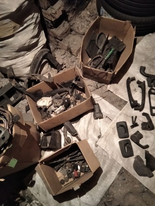 Разное на пасат б3 продам