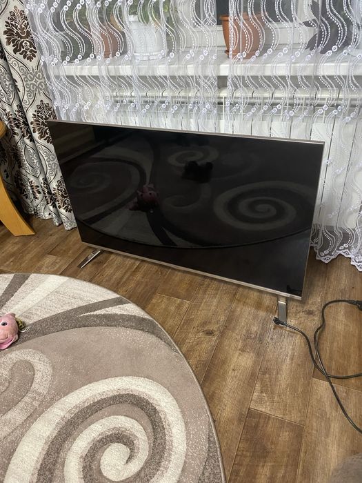 Телевизор хороший  LG