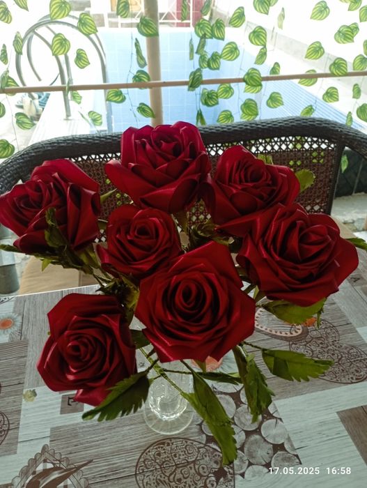 Цветы искусственные из атласной ленты для декора