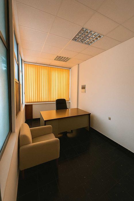 Продава се Офис в Пловдив, Център - 32 кв.м за 1344 €/кв.м - Снимка #1