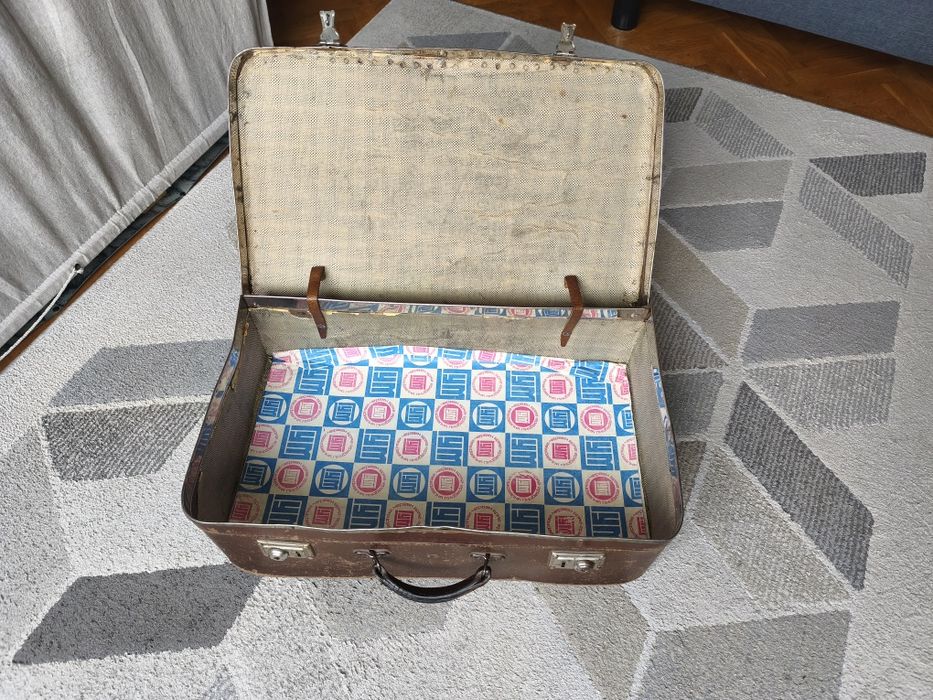 Ретро куфар( за колекционери)