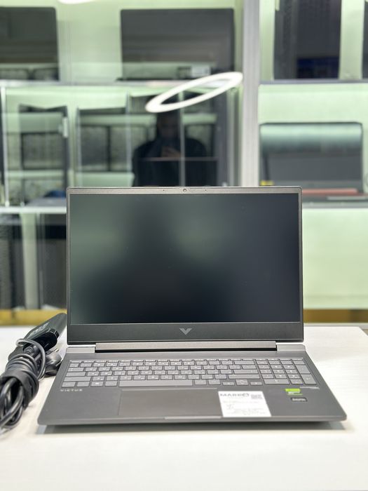 Ноутбук HP Victus