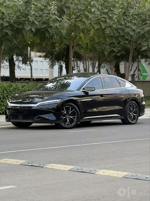 BYD Han dual motor 2ta motorli 610ot kuchi eng Fulli shu 3.9li 10.900$