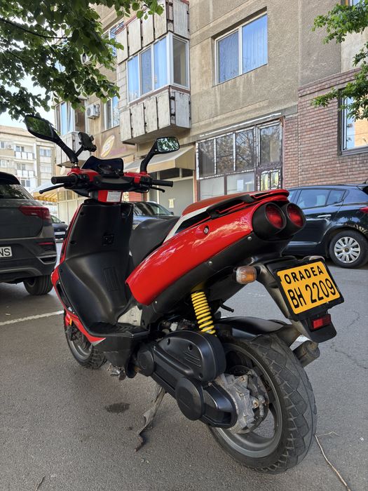 Scuter Aprilia SR 50