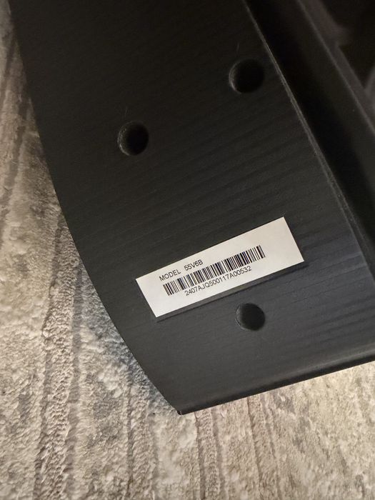Продам телевизор tcl  55v6b с дефектом