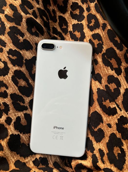 Vând iphone 8 plus