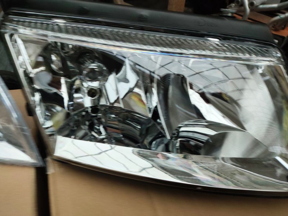 Пассат Б5 хрустальный фара