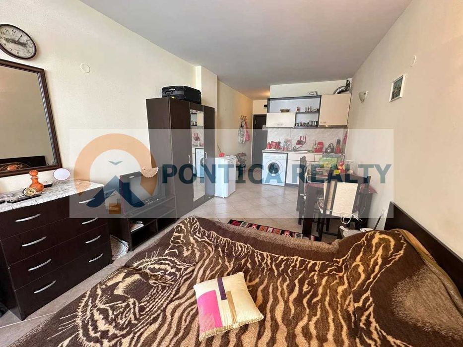 Просторно студио в Слънчев Бряг