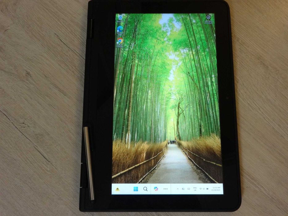 Таблет и Лаптоп 2в1 Lenovo ThinkPad Yoga 11e -i5-7Y54/RAM 8GB/SSD256GB