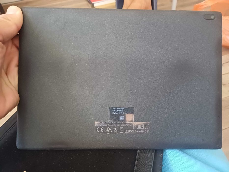 Таблет Lenovo TB-x3