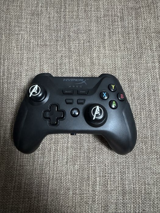 HyperX Clutch Wireless Controller Bluetooth – PC / Android – Ca Nou