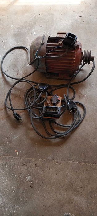 Трифазен Електромотор