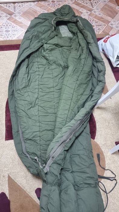 Спальный теплый мешок