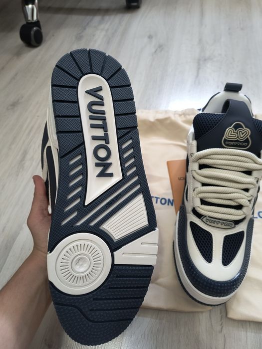 Louis Vuitton skates navy blue 43