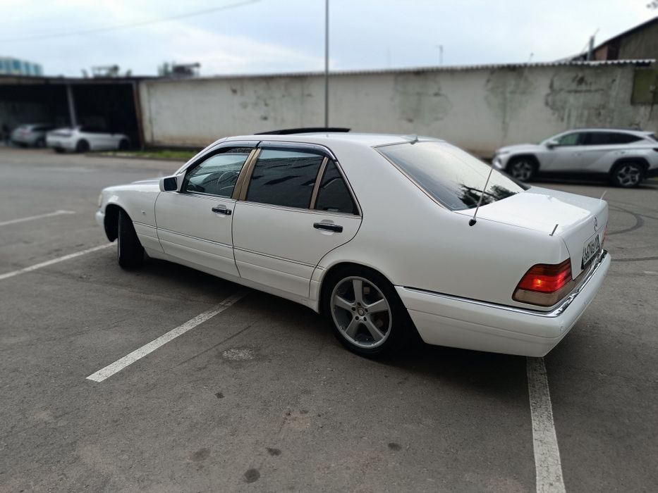 Mercedes Benz W140 S320