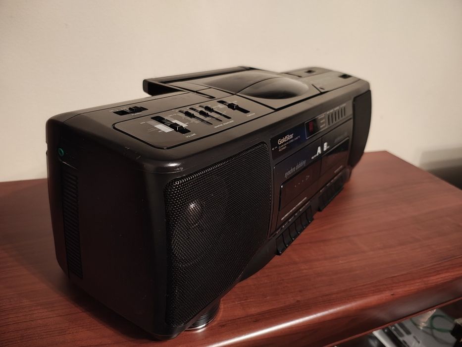 Radiocasetofon  cu  CD Godstar