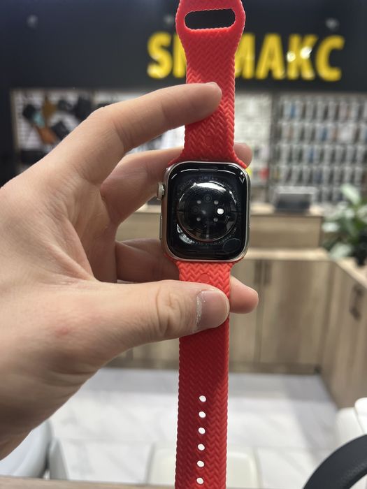 Часы за 11000 тенге