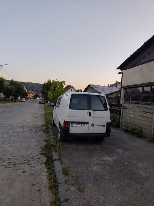 Vand t4 pentru dezmembrat sau cu totul