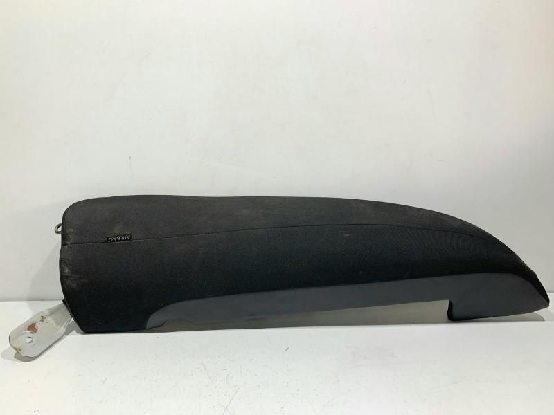 Airbag lateral scaun dreapta spate Volkswagen Passat B7 (2010-2014) 3AA880442
