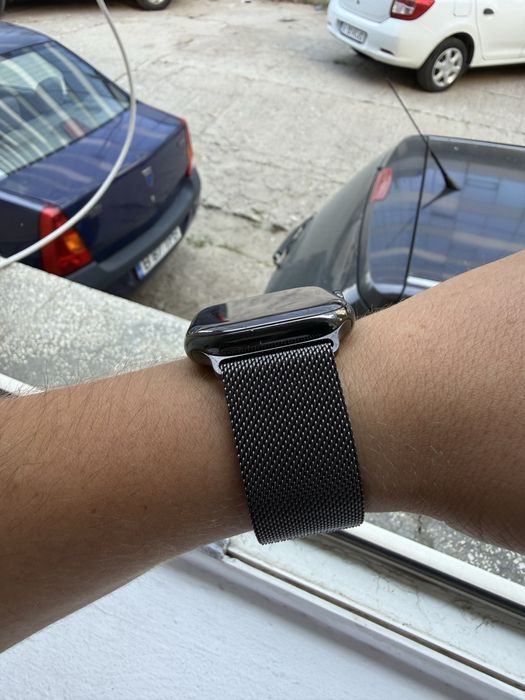 Vând Apple Watch Series 10 46 mm Titanium, GPS + Cellular cu factură și în garanție