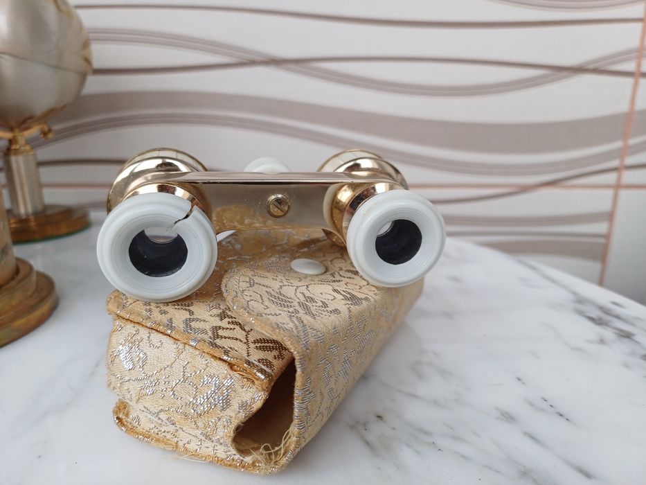 Binoclu vintage pt opera