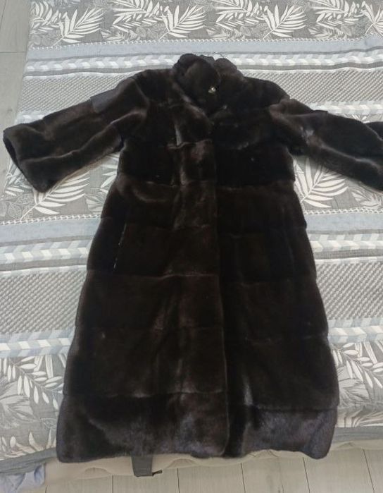 Продам норковую шубу