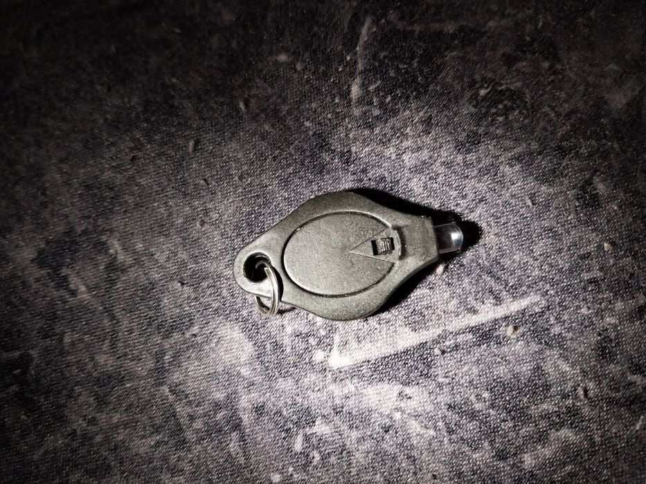 Фенерче за ключодържател фенер