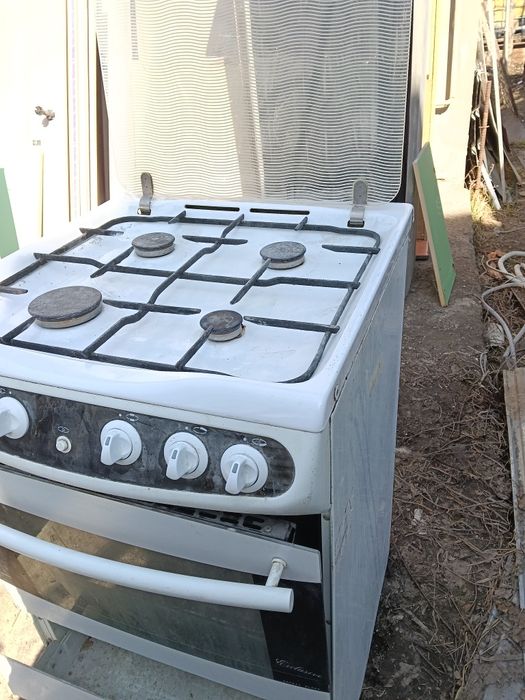 Продам газовую печь