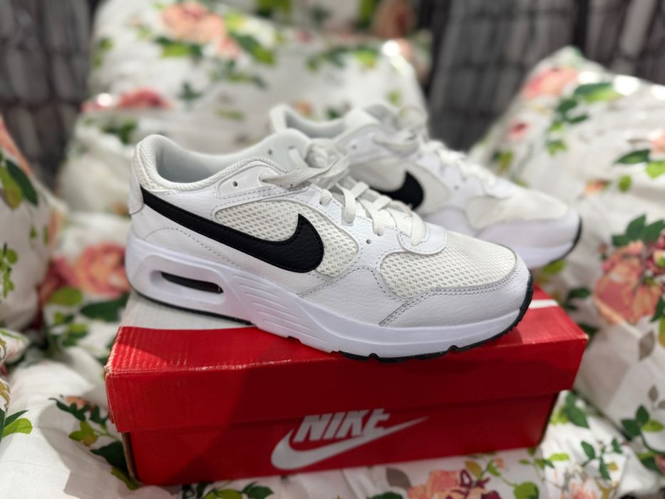 Дамски маратонки nike
