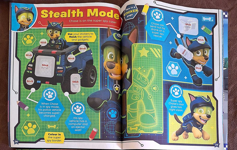 НОВИ английски списания С ИГРАЧКИ