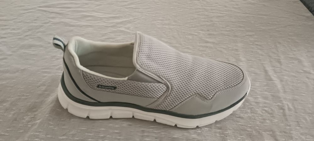 Skechers Kinetix 45,42 razmer