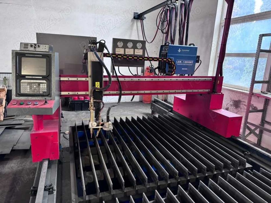 Mașină de Tăiat CNC (PLASMA)