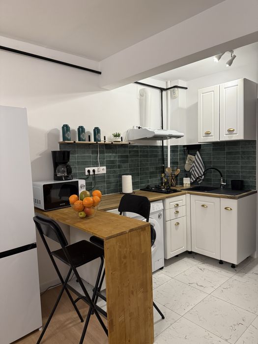 Garsoniera de inchiriat, recent renovata