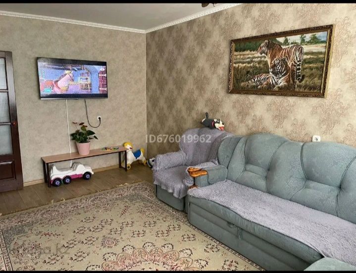 Продается теплая 3 - х комнатная квартира