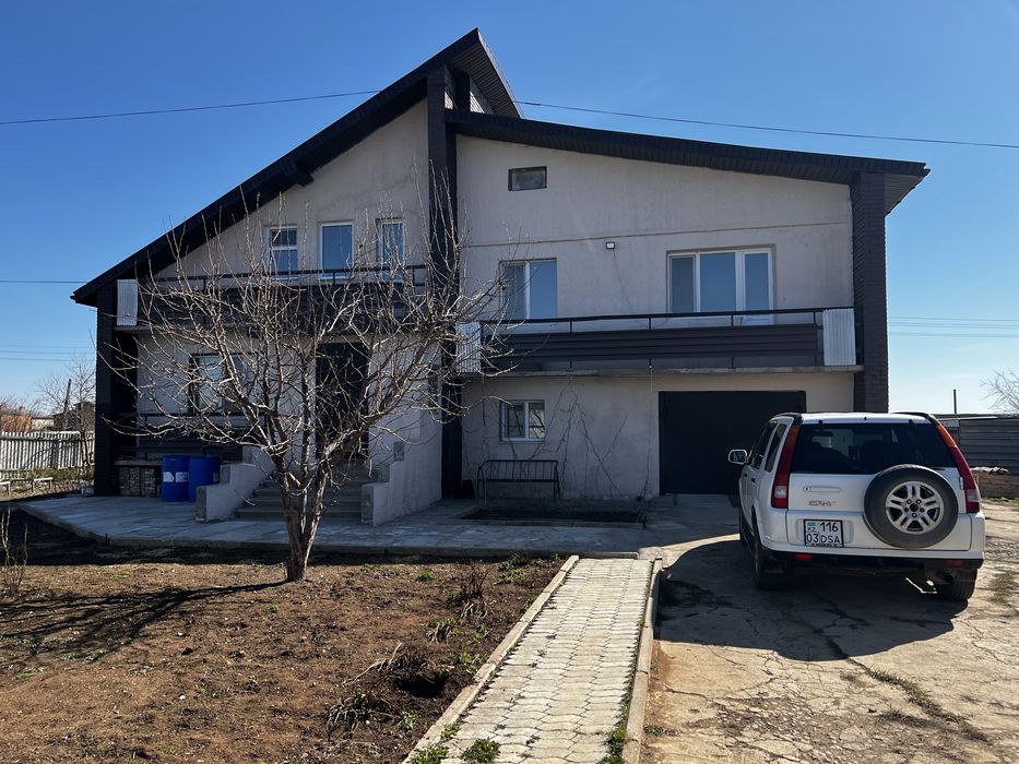 Дом трехУровневый