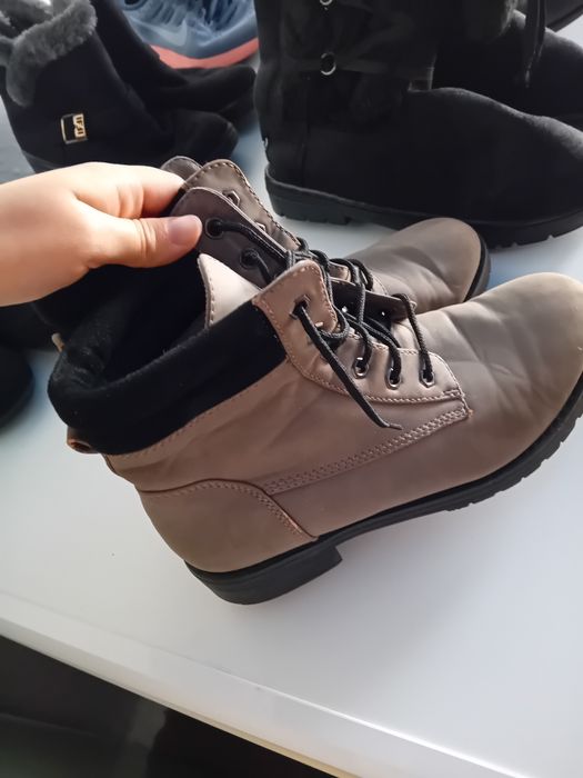 Боти и ботуши,малко използвани