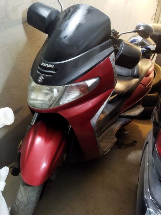 Suzuki SkyWave 400