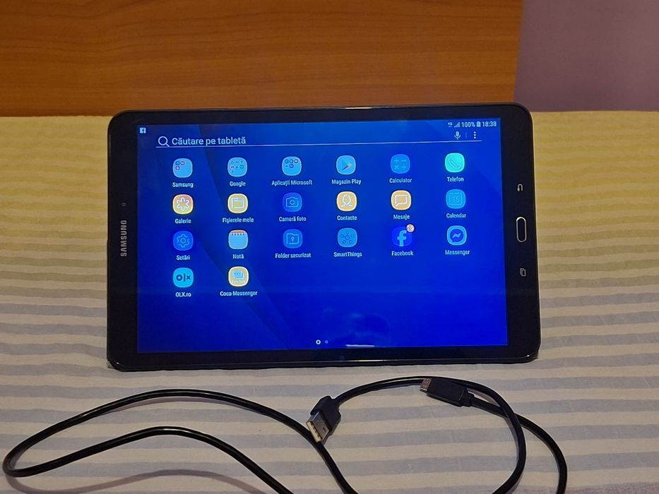 Vând Tabletă  Samsung Galaxy Tab A SM-T 585  2016  cu Sim