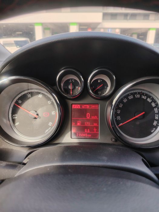 Opel Astra J 1.6 ceti
