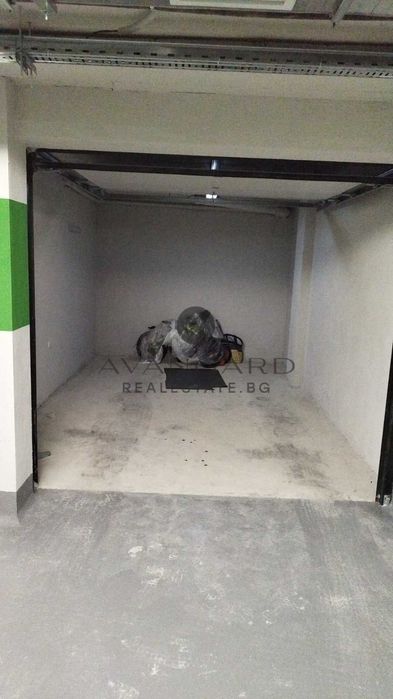 Продава се Гараж / Паркомясто в Пловдив, Христо Смирненски - 16 кв.м за 1313 €/кв.м - Снимка #2