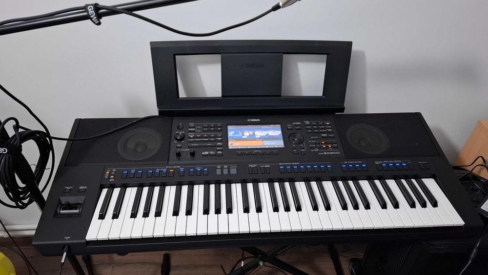 Orga Yamaha PSR SX 900