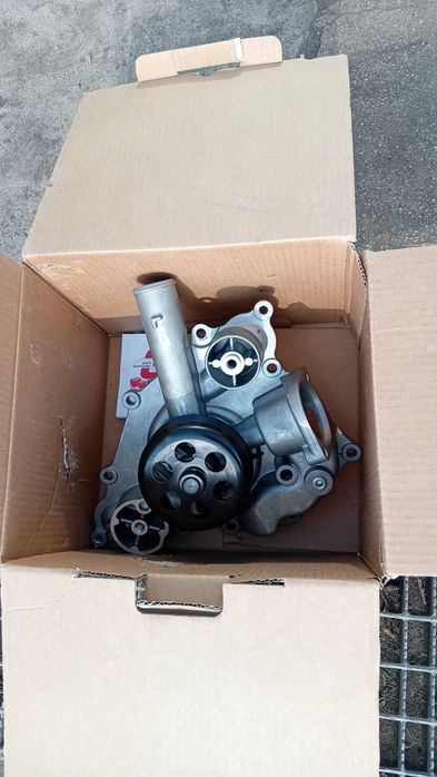 Водна помпа hemi 5.7