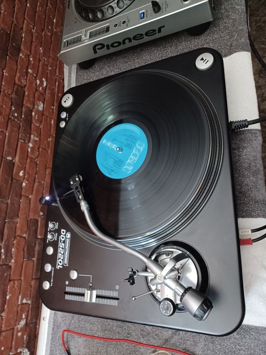 pick-up audio  platan omnitronic