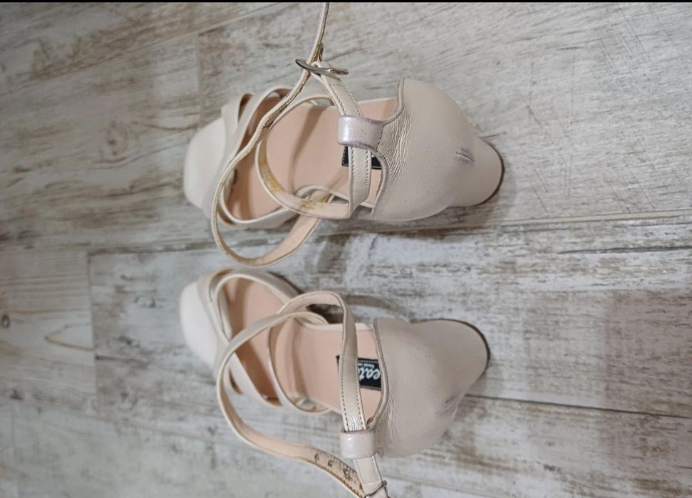 Sandale de piele creative 37