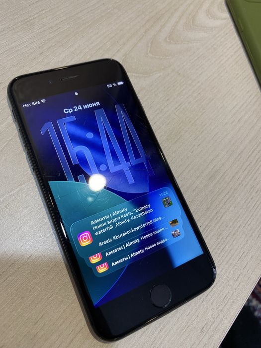 Iphone se 128gb.